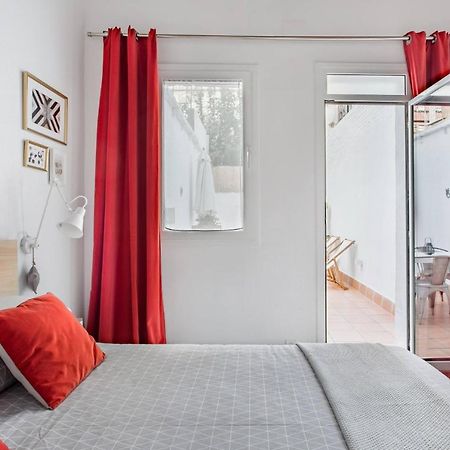 Stylish Apartment With Terrace For Couple Or Family Barcelona Exteriér fotografie